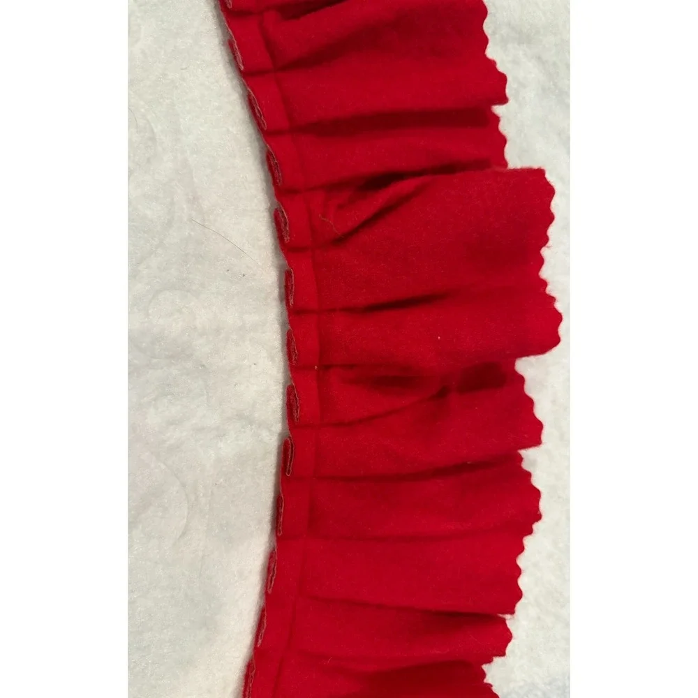 Vintage Christmas Tree Skirt Santa Toys 44